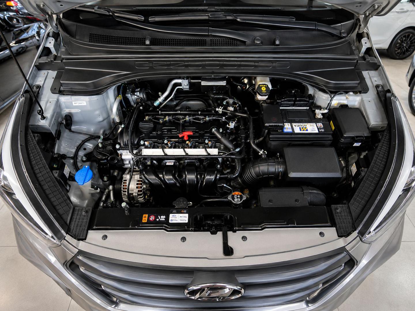 HYUNDAI CRETA PRESTIGE 2.0 - foto 19