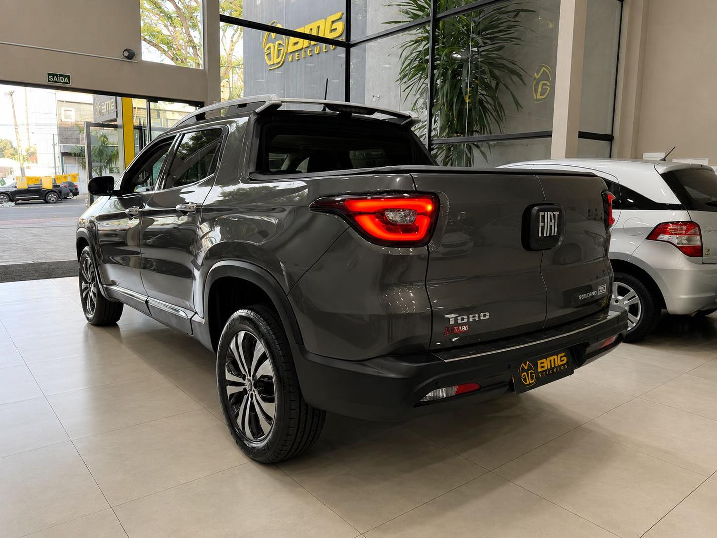 FIAT TORO VOLCANO 2.0 TURBO DIESEL 4X4 - foto 3