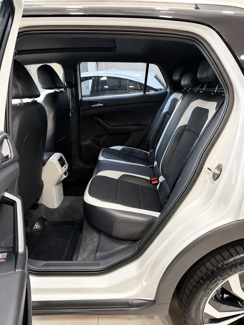 VOLKSWAGEN T-CROSS HIGHLINE 250 TSI - foto 8