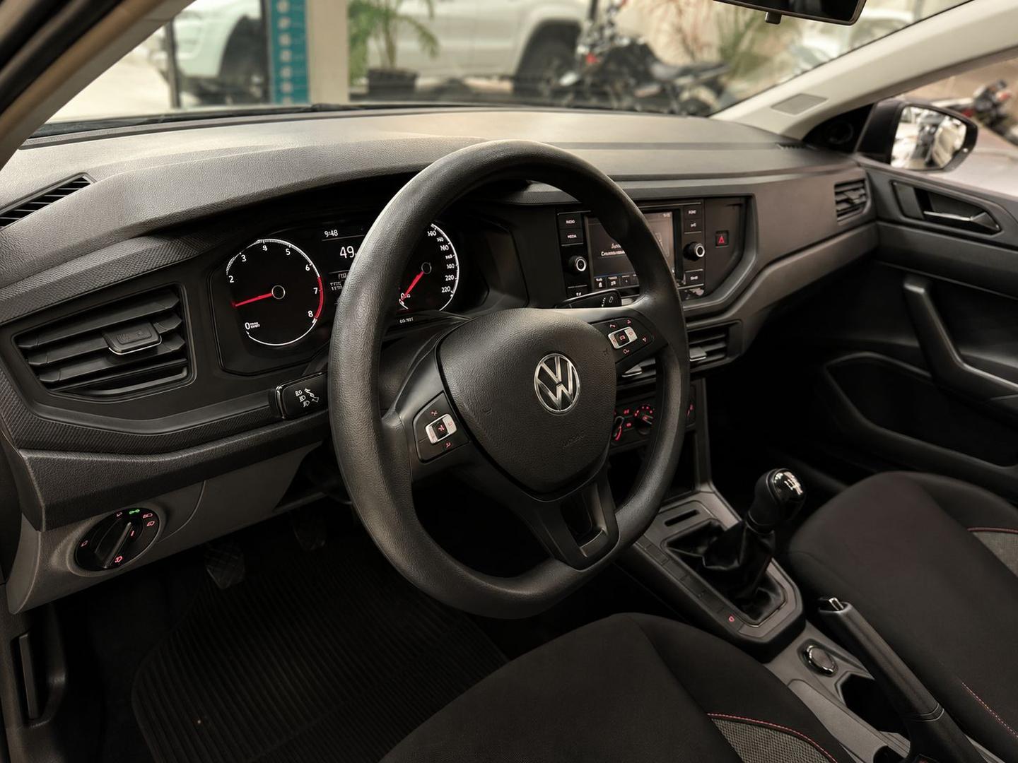 VOLKSWAGEN POLO TRACK 1.0 - foto 12