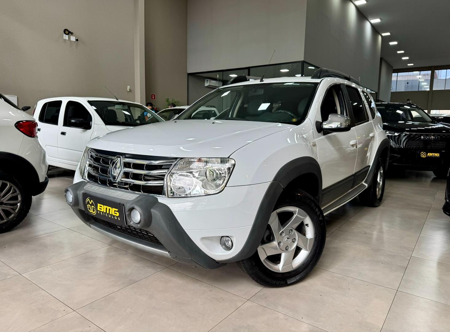 RENAULT DUSTER DYNAMIQUE 1.6  - foto 2