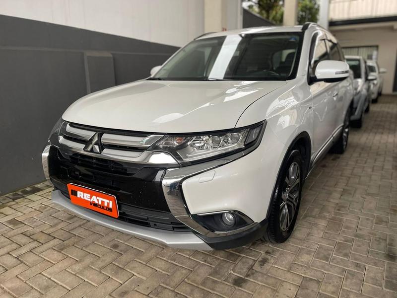 MITSUBISHI OUTLANDER 3.0 GT 4X4 V6 24V GASOLINA 4P AUTOMATICO