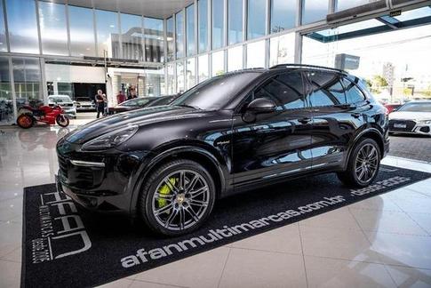 PORSCHE CAYENNE S E-HY