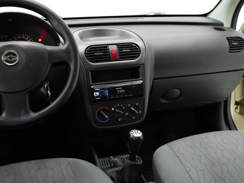 Chevrolet Corsa Hatch Joy - foto 11