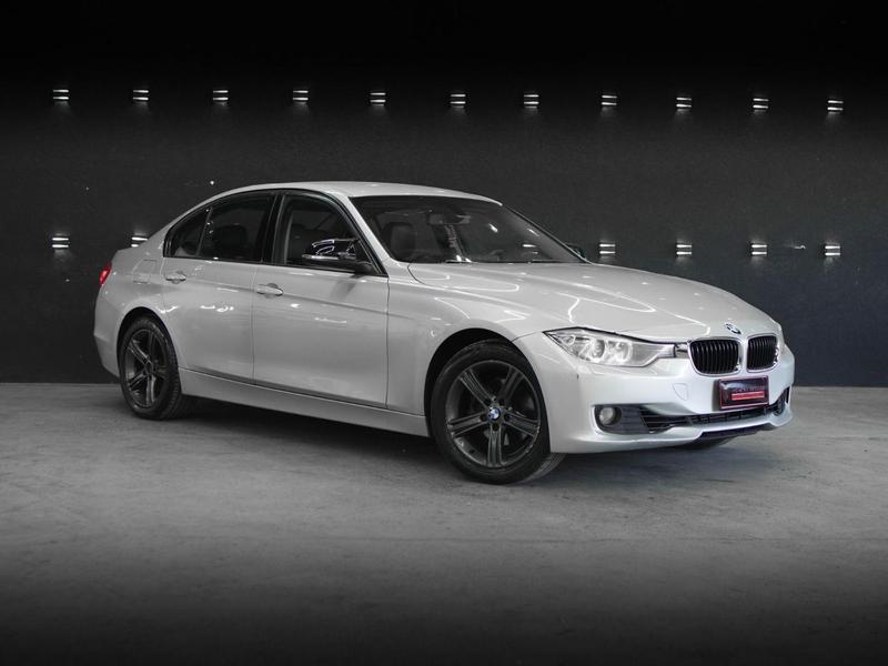 BMW 320i 2015 à venda