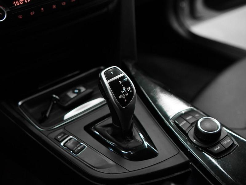 BMW 320i Active Flex - foto 15