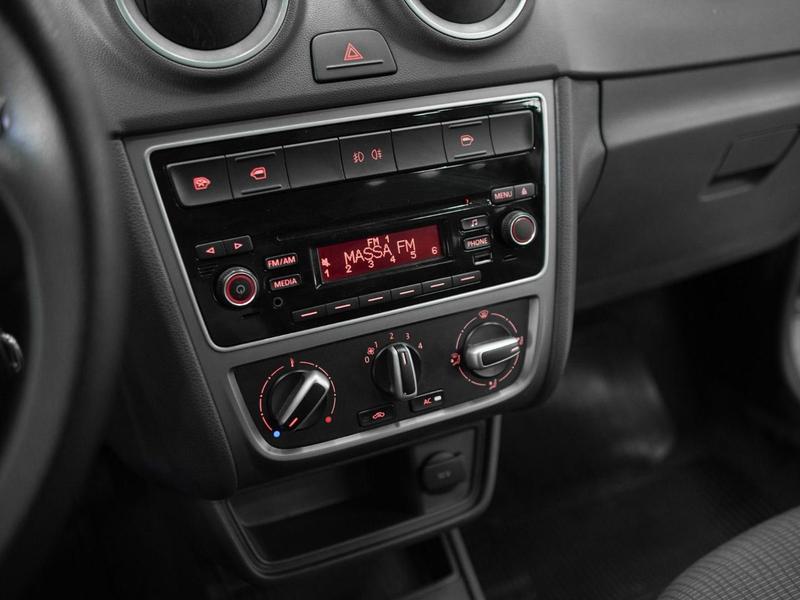 Volkswagen Voyage 1.6 City - foto 11