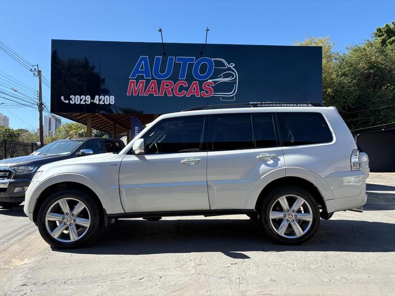 MITSUBISHI PAJERO FULL 3.2 HPE 4X4 16V TURBO INTERCOOLER