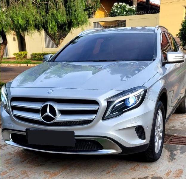 MERCEDES-BENZ GLA 200 1.6 CGI ADVANCE 16V TURBO 4P
