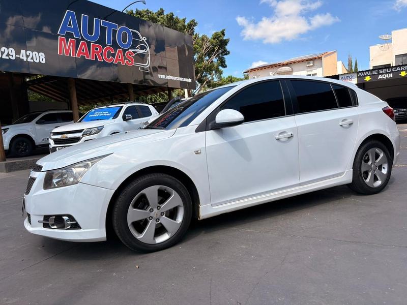 CHEVROLET CRUZE LT HB