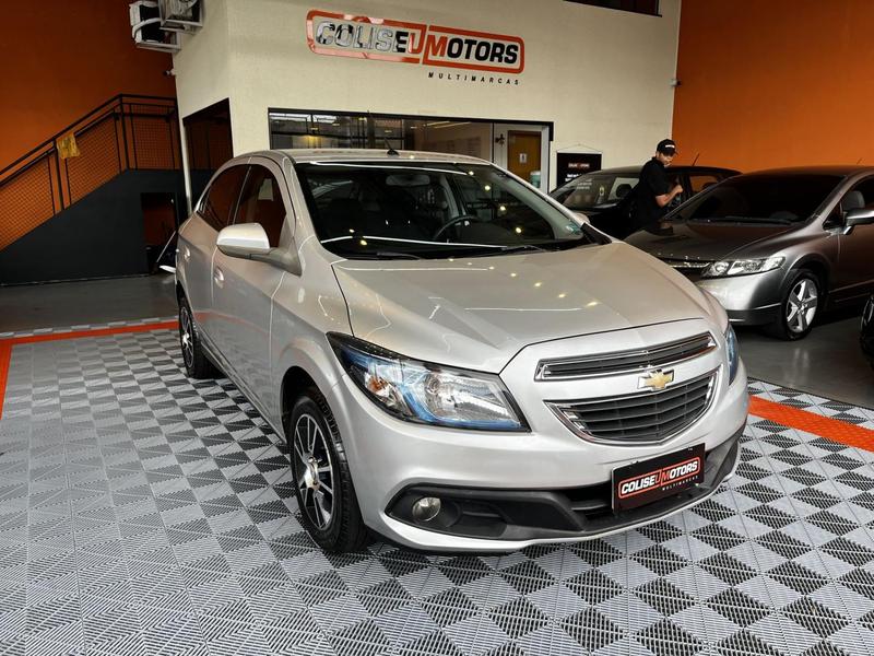 Chevrolet Onix 2014 à venda