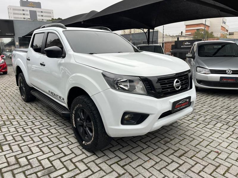 Nissan Frontier 2021 à venda