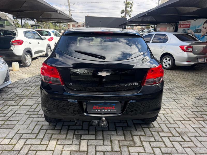 Chevrolet Onix 14mt LTZ Flex - foto 6