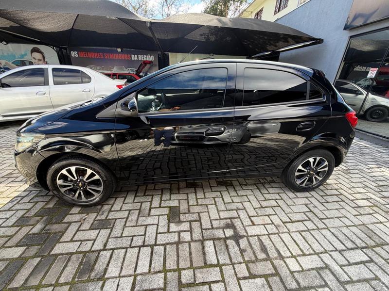 Chevrolet Onix 14mt LTZ Flex - foto 8