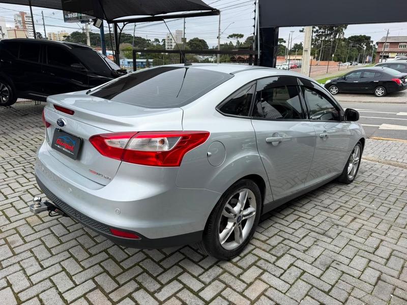 Ford Focus Se At 2.0 S - foto 5