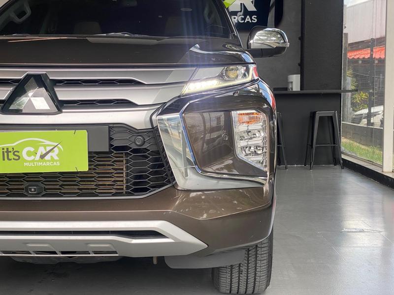 Mitsubishi Pajero Sport Hpe S 2.4 4X4 Diesel Automático - foto 4
