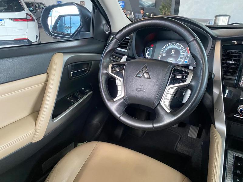 Mitsubishi Pajero Sport Hpe S 2.4 4X4 Diesel Automático - foto 12