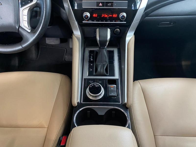 Mitsubishi Pajero Sport Hpe S 2.4 4X4 Diesel Automático - foto 16