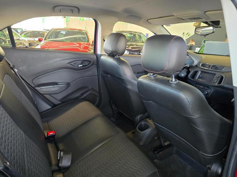 Chevrolet Onix Hatch LT 1.4 8V Flexpower 5P Aut. - foto 17