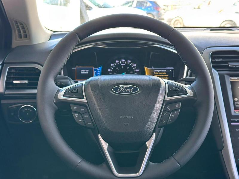 Ford Fusion Hybrid - foto 15
