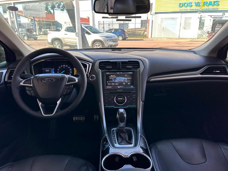 Ford Fusion Hybrid - foto 18