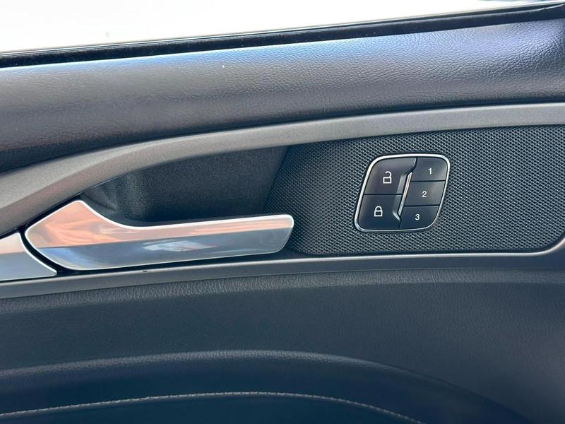 Ford Fusion Hybrid - foto 20