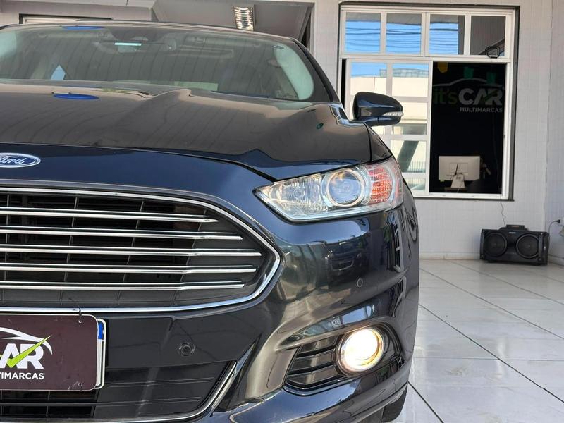 Ford Fusion Hybrid - foto 4