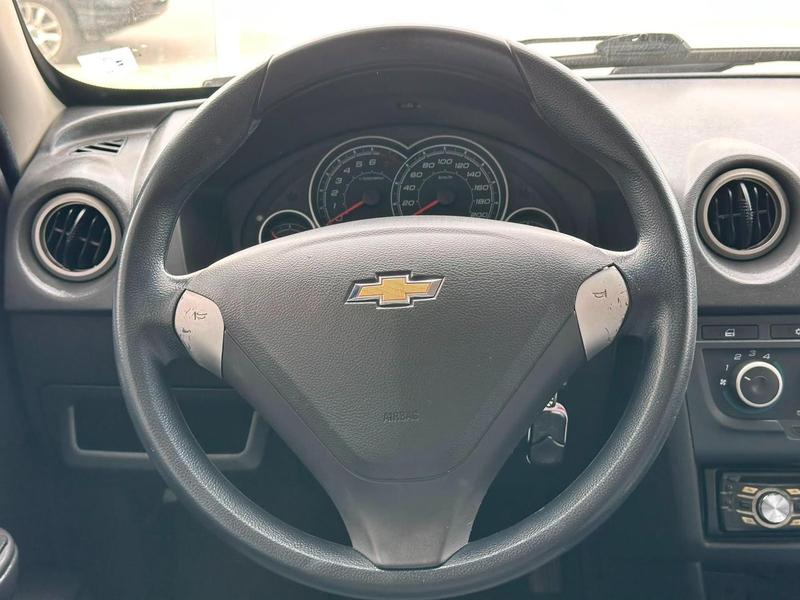 Chevrolet Celta 10l LT - foto 10