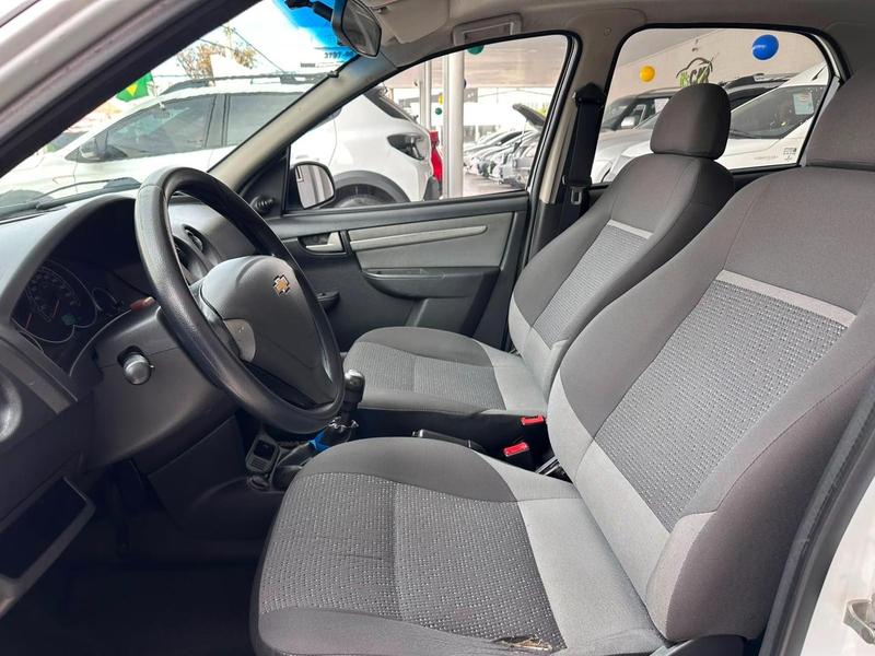 Chevrolet Celta 10l LT - foto 13