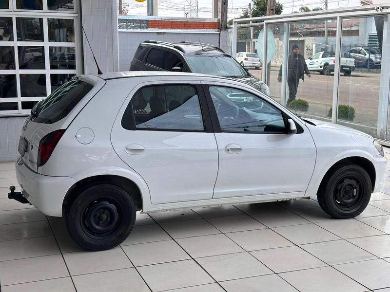 Chevrolet Celta 10l LT - foto 6