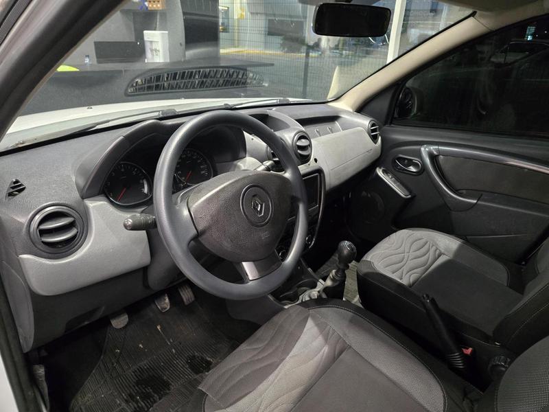Renault Duster 2.0 D 4X2 - foto 11