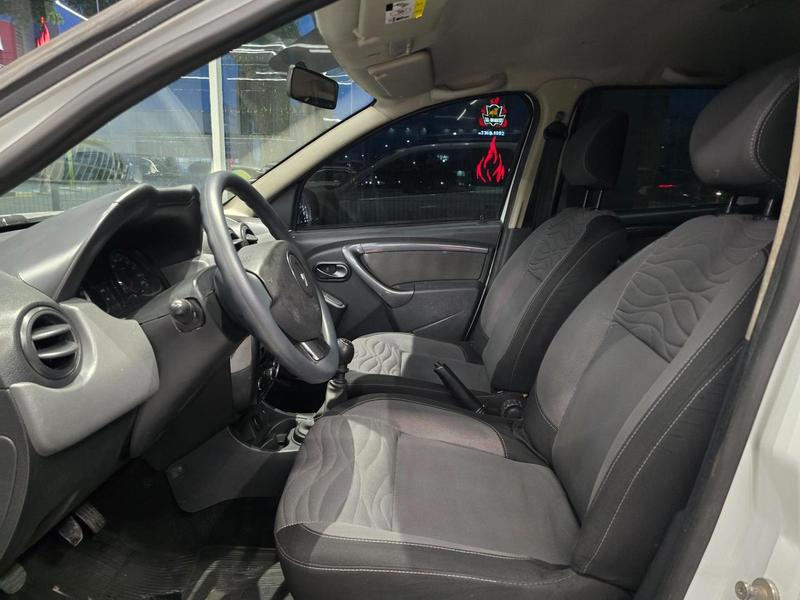 Renault Duster 2.0 D 4X2 - foto 12