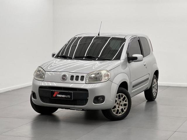 FIAT UNO VIVACE 1.0 2013 - Completo!