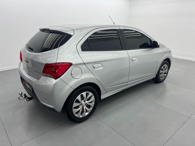 Chevrolet Onix LT 1.4 Mecanico 4P - foto 11
