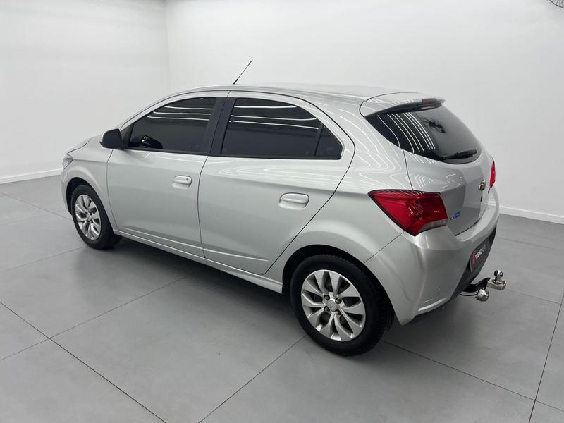 Chevrolet Onix LT 1.4 Mecanico 4P - foto 13