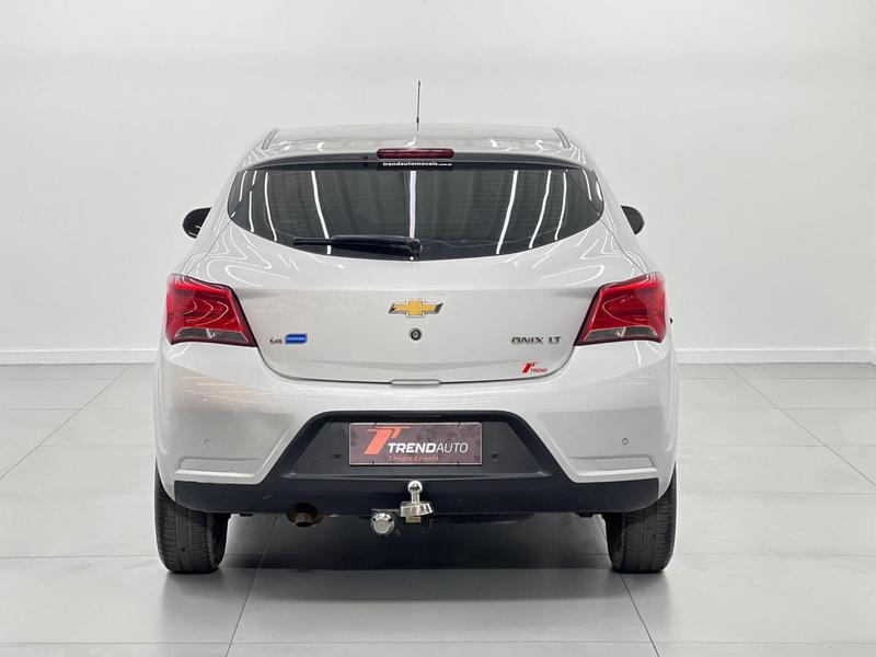 Chevrolet Onix LT 1.4 Mecanico 4P - foto 12