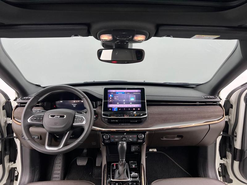 Jeep Commander Ovr - foto 9