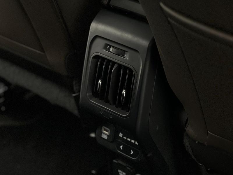 Jeep Commander Ovr - foto 14