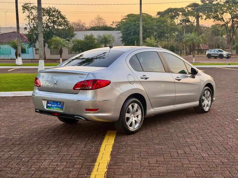Peugeot 408 Allure - foto 9