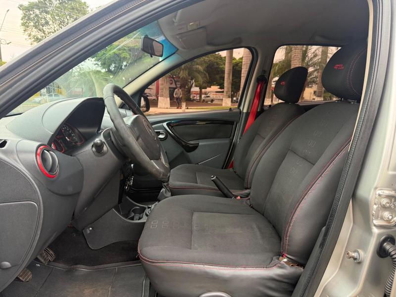Renault Sandero Gtl 16hp - foto 16