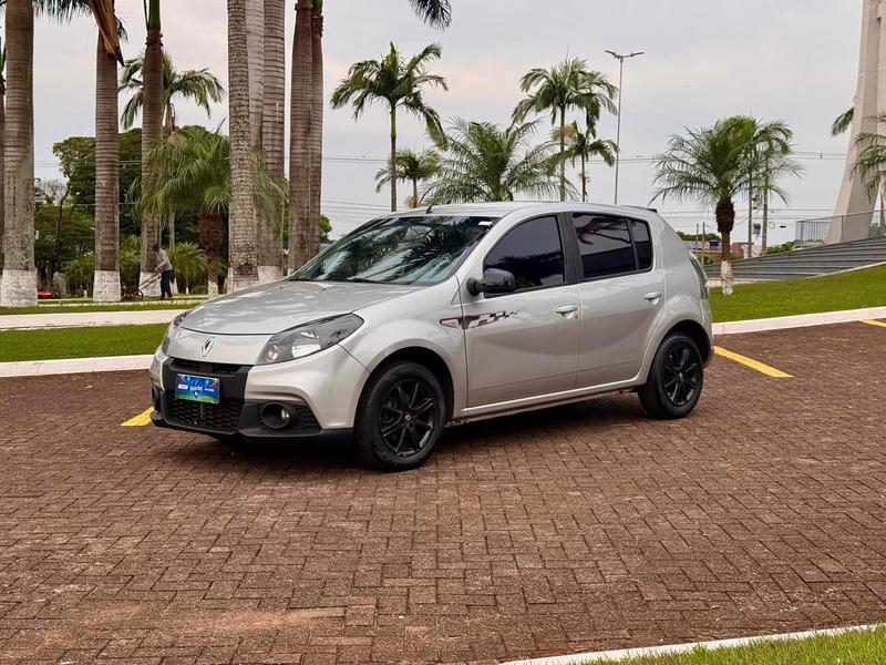 Renault Sandero Gtl 16hp - foto 2