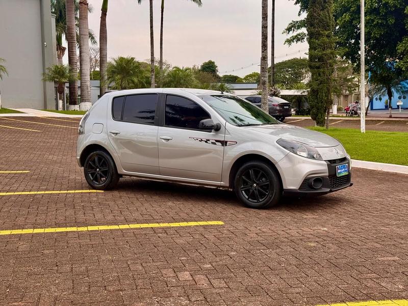 Renault Sandero Gtl 16hp - foto 4