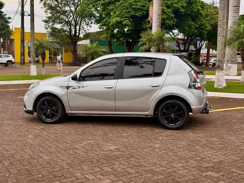Renault Sandero Gtl 16hp - foto 7