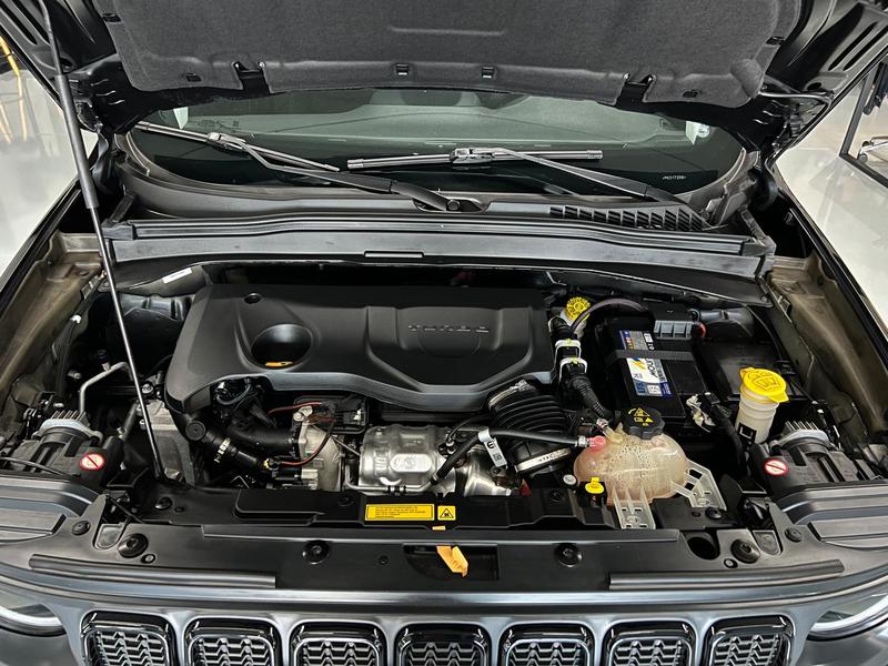Jeep Renegade Sport T270 1.3 Tb 4X2 Flex Aut. - foto 12
