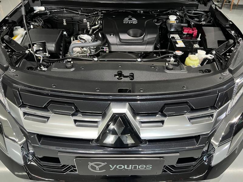 Mitsubishi Pajero Sport Hpe S - foto 13