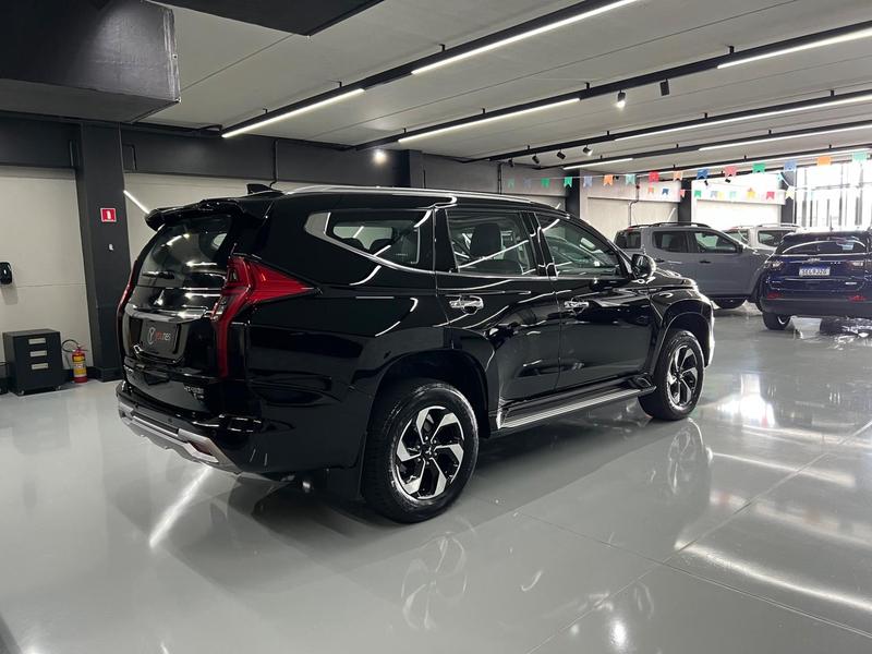Mitsubishi Pajero Sport Hpe S - foto 4