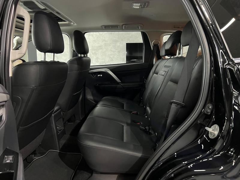 Mitsubishi Pajero Sport Hpe S - foto 7