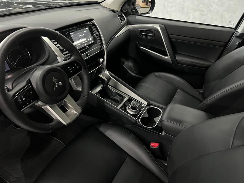 Mitsubishi Pajero Sport Hpe S - foto 10