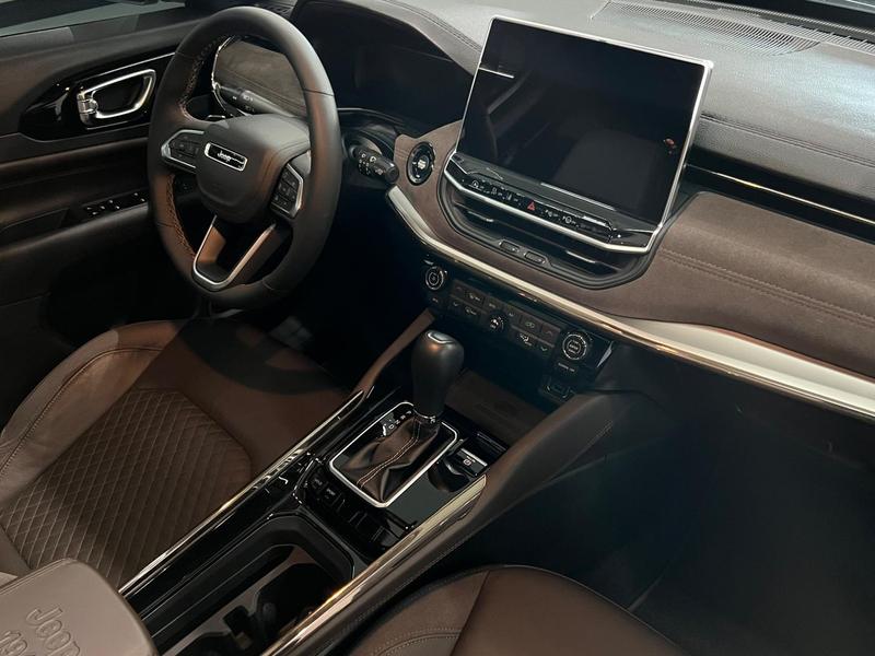 Jeep Commander Ovr T - foto 11