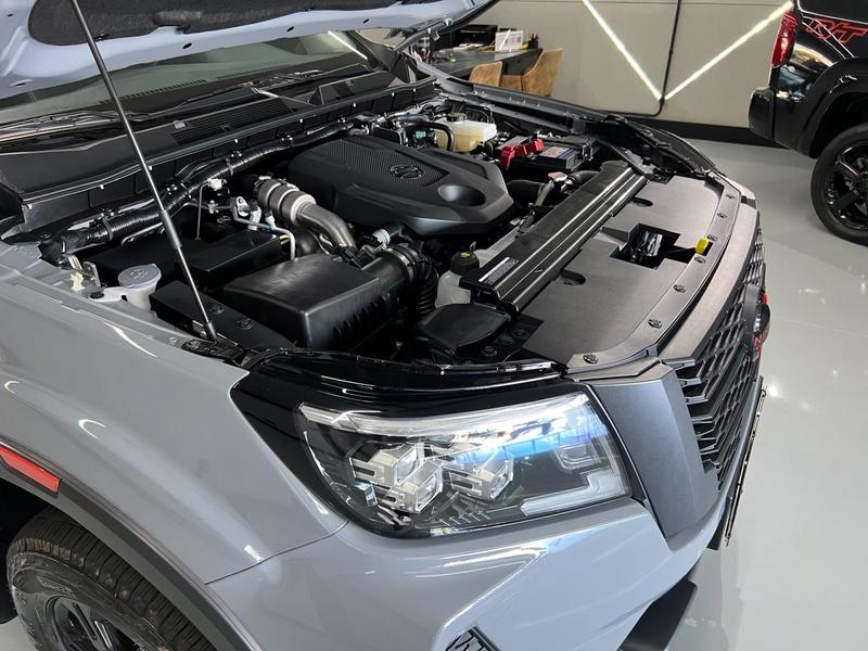Nissan Frontier Pro 4x - foto 14